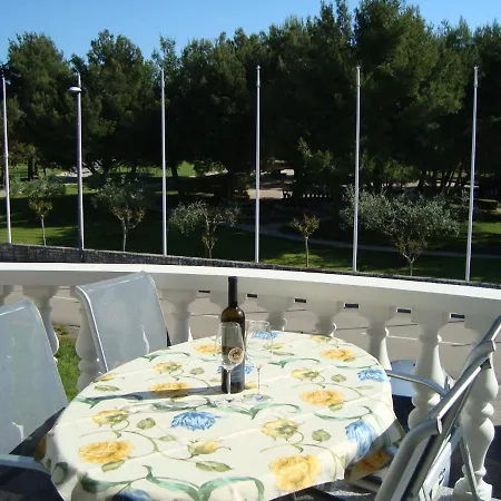 Carmen Appartement Crveni Vrh