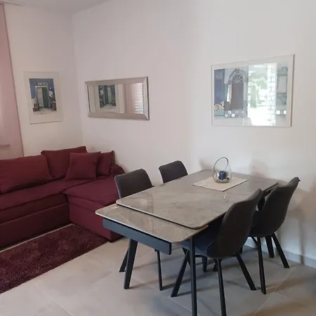 Apartment Carmen Crveni Vrh
